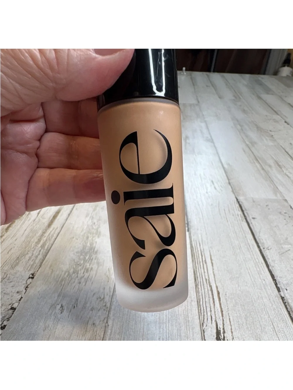 Saie Glowy Super Skin Liquid Foundation Shade 17 30 mL / 1.0 fl oz